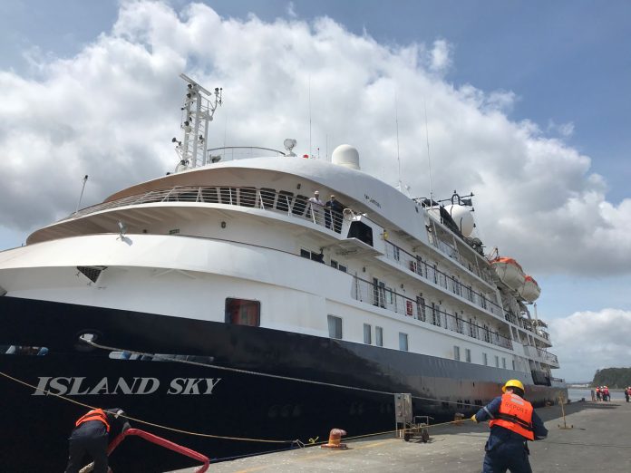 Crucero Island Sky