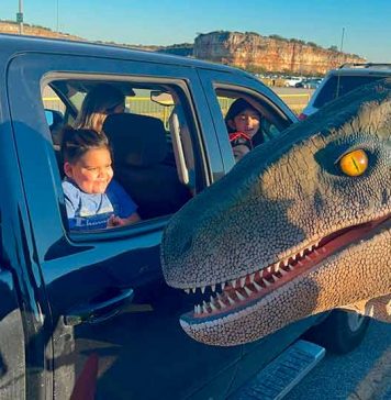Los secretos y novedades que trae el mega evento dinosaurios auto-tour