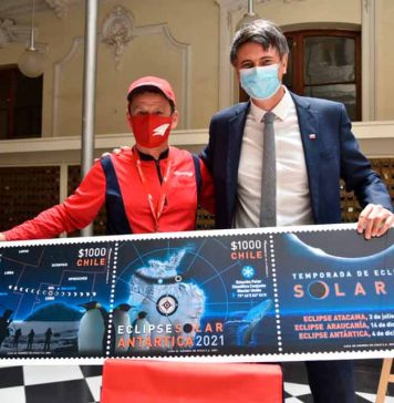 Minciencia y correoschile celebran el eclipse antártico con el lanzamiento de emisión postal conmemorativa