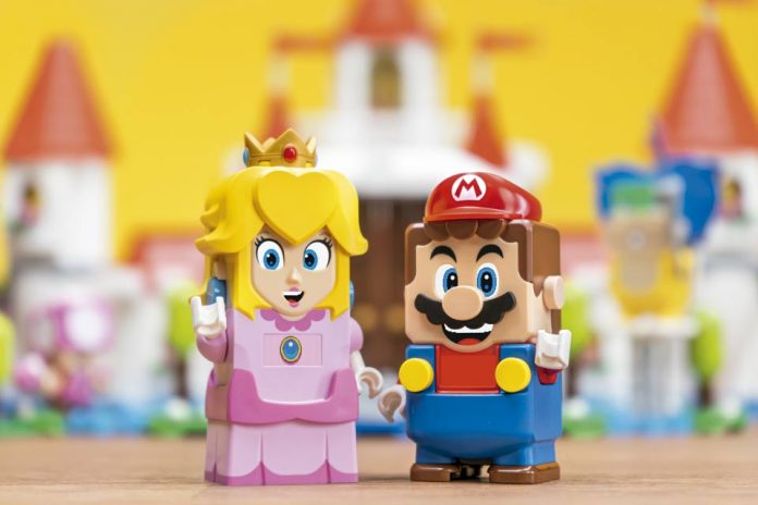 ¡Es la hora de LEGO ® Peach ™! LEGO Group añade a la princesa Peach a la acción en el universo LEGO® Super Mario™