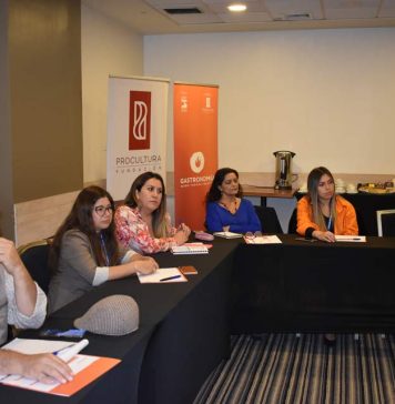 Socializan potencial gastronómico de la región con actores públicos y privados