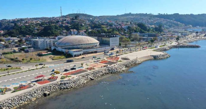 Ministra López encabeza inauguración del nuevo borde costero Fragata María Isabel en Talcahuano