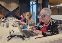 Como parte de su propósito de “Acercar la tecnología a Todos”: PC Factory desarolla curso de computación para adultos mayores