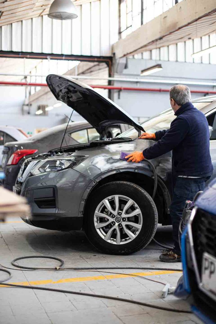 Repara tu vehículo con confianza: Posventa de Nissan Chile garantiza servicios de reparación de la más alta calidad