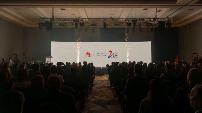 Huawei celebra 20 años en Chile y establece compromisos a futuro 