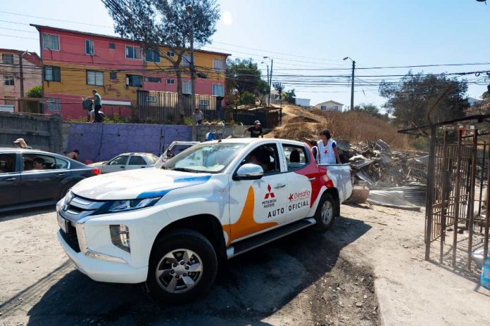 Desafío Levantemos Chile y Mitsubishi Motors Chile brindan apoyo a los afectados por los incendios en la Quinta Región