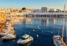 Menorca se alza como alternativas más buscadas entre los chilenos que buscan invertir en el extranjero