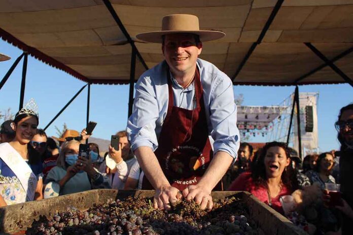 Con un homenaje a folclorista María Esther Zamora Viene la tradicional Fiesta de la Chicha de Curacaví