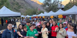 Programa Emprendimiento con Futuro de Codelco Andina realiza primera feria de emprendedores/as en Río Blanco