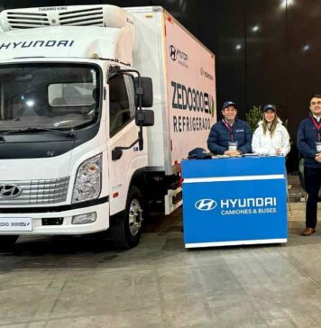 Hyundai Camiones & Buses exhibe sus soluciones de transporte en Logistec Show 2024