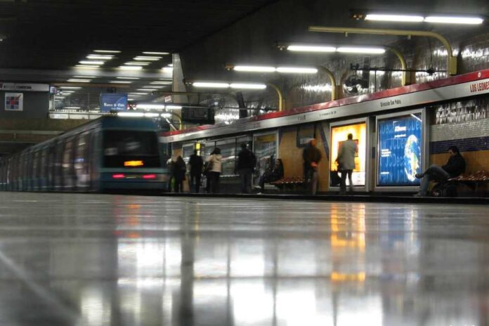 Trabajo de alta innovación con tecnología de punta buscan instalar barreras anticaídas en la Línea 1 del Metro