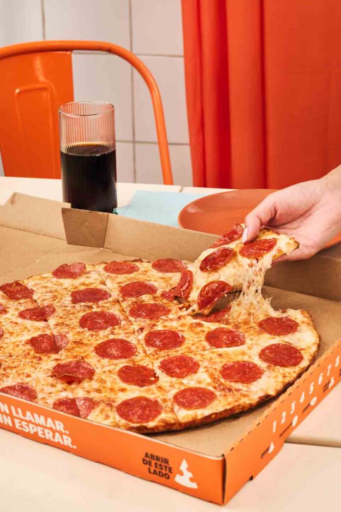 Little Caesars Pizza cumple 7 años