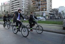 Radiografía a los Ciclistas del Gran Santiago un 89% de los ciclistas dice sentirse inseguro al transitar por las calles sin ciclovía