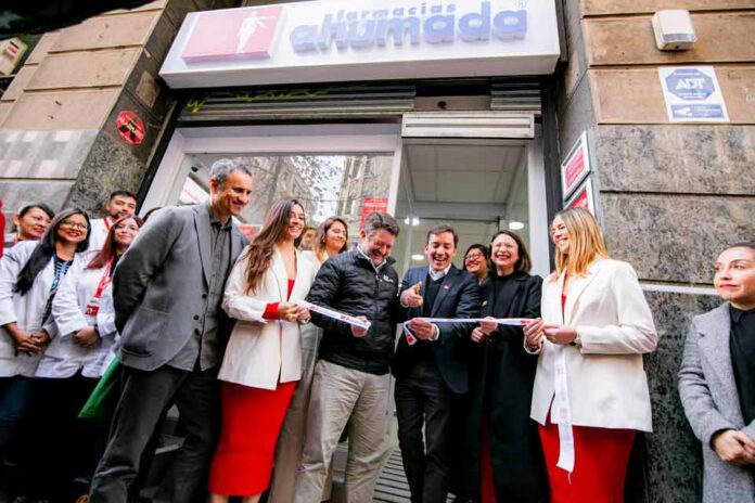 “Ahumada vuelve a ahumada”: El plan con que la cadena de farmacias regresa con siete nuevas posiciones al centro de Santiago