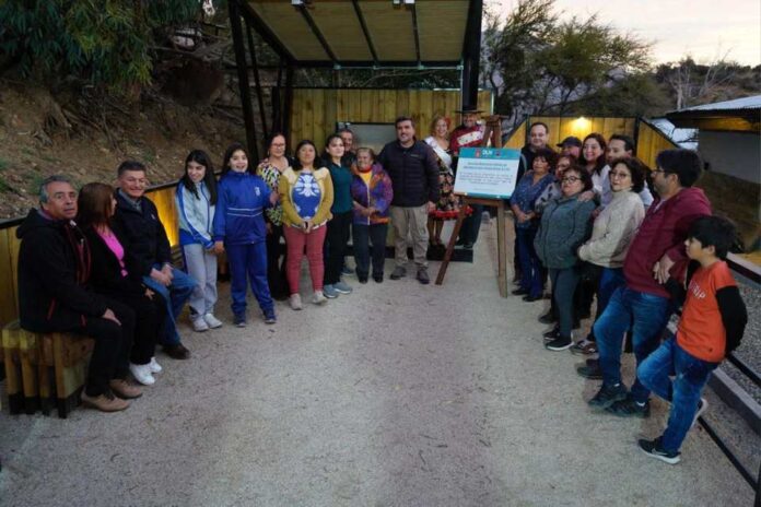 Codelco Andina entrega nuevo espacio recreativo a comunidad de Los Chacayes Alto