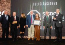 Premio CBC 2024: Corporación de Bienes de Capital reconoce a las empresas Sigdo Koppers Ingeniería y Construcción S.A. y Oxiquim S.A.