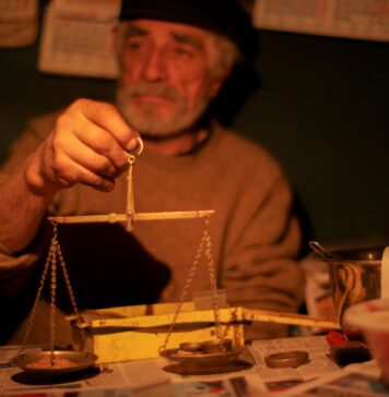La fabulosa máquina de cosechar oro y oasis: estrenan documentales chilenos en el 20° Sanfic