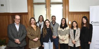 Centro de Políticas Públicas UC y la Secretaría Técnica de la Mesa Multiactor del Salar de Atacama firman acuerdo para el desarrollo de un curso formativo para sus miembros