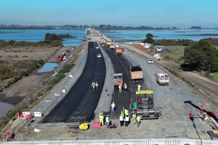 Puente Industrial del Biobío es reconocido con premio internacional de Logística y Transporte Sostenible