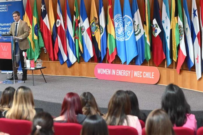 Subsecretario de Energía recibe a las 6 generaciones de Women in Energy WEC Chile como las futuras líderes de la transición energética