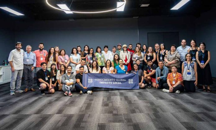 30 docentes y directivos de distintas regiones del país realizan curso de U. de Stanford para mejorar los aprendizajes de sus estudiantes