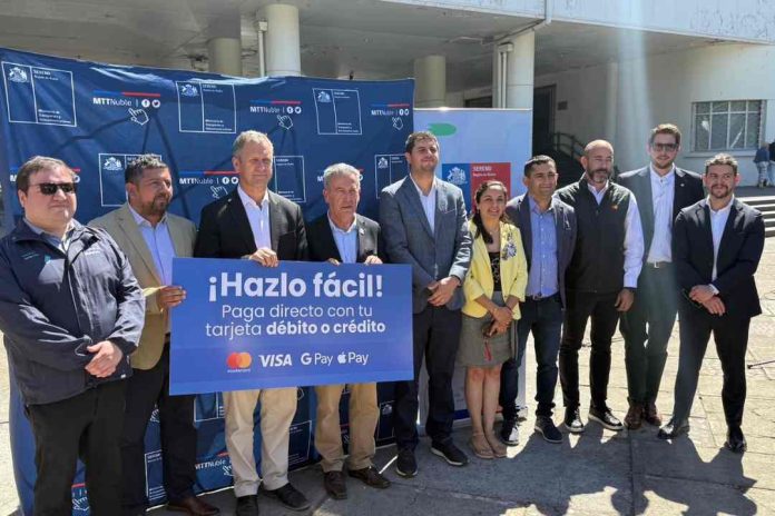 Se inicia la marcha blanca de pagos con tarjetas bancarias y de prepago Mastercard en los buses de transporte público de Chillán y Chillán Viejo