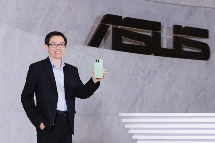 ASUS anuncia el Zenfone 12 Ultra, el buque insignia que eleva la realidad de la IA en un smartphone