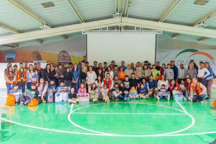 Lomas Bayas abre sus puertas a las familias: Una experiencia en el corazón de la minería del cobre