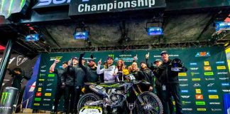 Triumph Factory Racing hace historia con su primer triunfo en el AMA Supercross