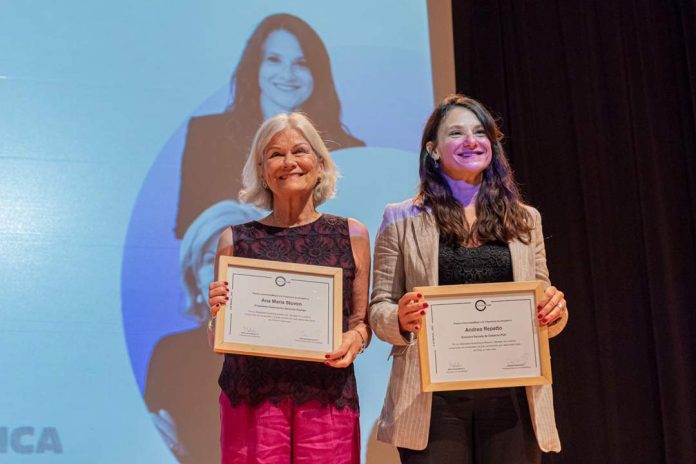 ComunidadMujer premia a Andrea Repetto y Ana María Stuven por su liderazgo público y compromiso con la equidad