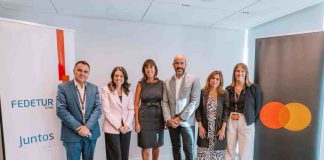 Mastercard y FEDETUR se unen para impulsar un turismo sostenible e innovador