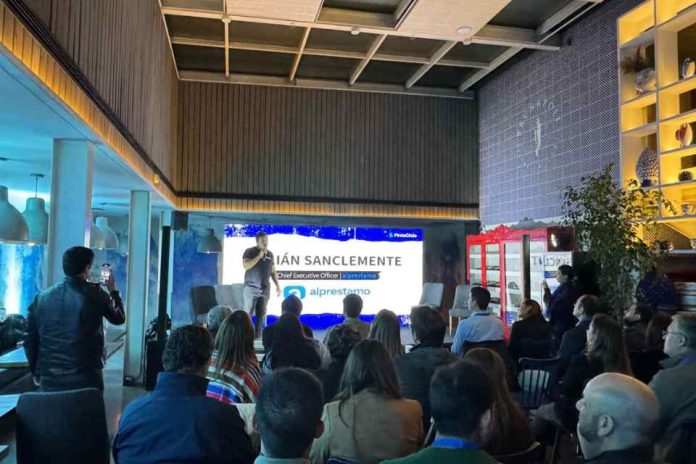 Contó con la participación de importantes personas de la industria financiera: Alprestamo organizó evento en conjunto con Fintechile centrado en el auge de los neobancos
