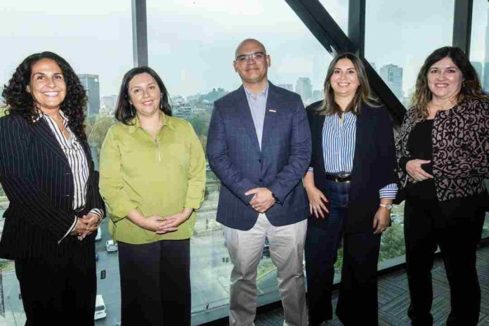 Chiletec elige presidente, renueva directorio con alta participación femenina y define pilares estratégicos para 2025