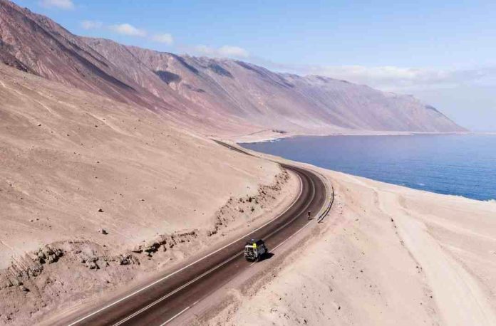 De Arica a Valle Nevado: La odisea de 2.300 km entre pedal y tabla del chileno Víctor Cortés