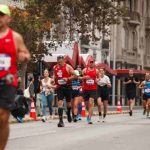 Maratón de Santiago: claves para llegar a la meta sin lesiones este 18 de mayo