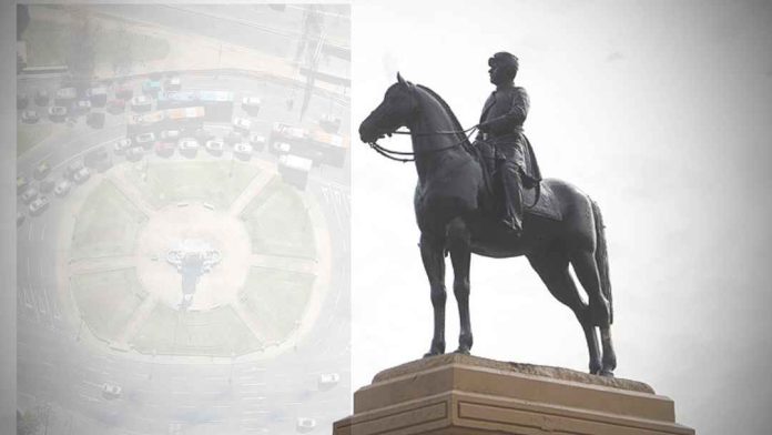 “Baquedano no se va”: Alcalde Bellolio valora que monumento vuelva a Providencia