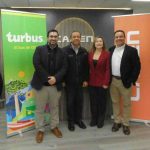 Caren y Turbus firman convenio de abastecimiento para la flota de buses más grande del país
