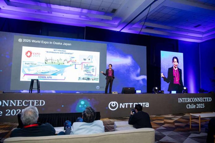 ¿Cómo la tecnología está reimaginando las industrias? Interconnected Chile 2025 abordó los desafíos y oportunidades que tienen hoy los diversos sectores productivos del país