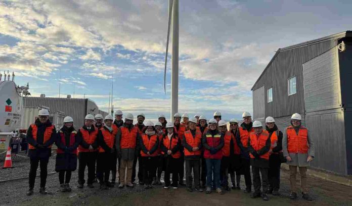 Delegación Internacional de alto nivel visita Haru Oni para  conocer proceso de producción de e-Combustibles 