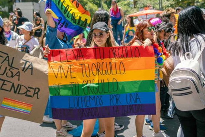Orgullo sin pose: cómo las marcas construyen alianzas reales con la comunidad LGBTQIA+