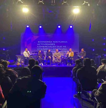Panel abordó el aporte de la economía nocturna para el desarrollo de las ciudades