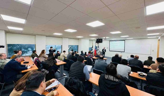 Presentan diagnóstico y propuesta para reforzar organismos sectoriales con miras a destrabar inversiones