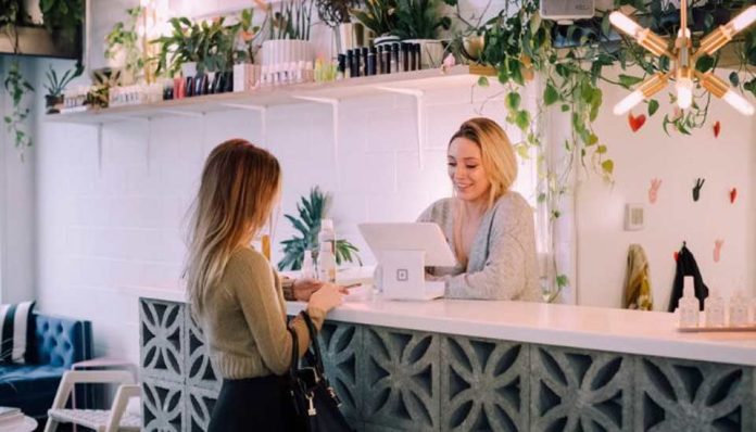 Cómo convertir compradores en fans: 10 claves para fidelizar y escalar en el e-commerce