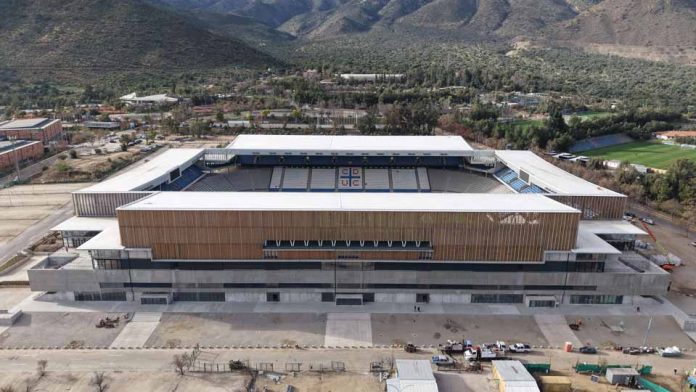 Cómo se gestó la construcción del renovado estadio Claro Arena
