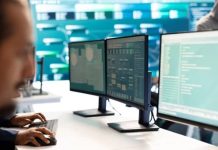 Descubren nueva técnica de ciberataque que sería la evolución del phishing: FileFlex · La investigación revela cómo los ciberdelincuentes ya están probando en entornos reales esta evolución silenciosa de phishing, pasando desapercibidos. Chile, 17 de julio de 2025 – Check Point Research, la división de Inteligencia de Amenazas Check Point® Software Technologies Ltd. (NASDAQ: CHKP), ha identificado una nueva técnica de ingeniería social denominada FileFix, que ya se utiliza en campañas reales. Esta técnica, una evolución del conocido ataque ClickFix, aprovecha la confianza del usuario y acciones cotidianas en Windows para ejecutar comandos maliciosos sin levantar sospechas. A diferencia de ClickFix, que induce a la víctima a ejecutar comandos desde el cuadro de diálogo “Ejecutar” de Windows, FileFix utiliza el entorno aparentemente inofensivo del explorador de archivos. Desde una página web maliciosa, se abre una ventana legítima del explorador y se copia de forma imperceptible un comando PowerShell camuflado al portapapeles del usuario. Cuando se pega lo que parece ser una ruta de archivo en la barra de direcciones del explorador, se ejecuta el código malicioso sin mostrar ninguna alerta visible. Interfaz de usuario gráfica, Texto, Aplicación El contenido generado por IA puede ser incorrecto. Imagen 1. Página de phishing actualizada para distribuir un script malicioso Apenas dos semanas después de la publicación de FileFix por parte del investigador de seguridad mr.d0x el 23 de junio de 2025, Check Point Research identificó actores de amenazas conocidos que comenzaron a probar esta técnica en sus campañas. Este grupo ya había utilizado ClickFix para distribuir troyanos de acceso remoto (RATs), loaders y herramientas de robo de información, dirigidas principalmente a usuarios de plataformas de criptomonedas. El pasado 6 de julio se registró un dominio que alojaba una página de phishing que incorporaba el script FileFix, aunque en esta fase inicial solo entregaba cargas benignas, en preparación para despliegues maliciosos inminentes. El grupo identificado tiene una trayectoria en el uso de malvertising (anuncios patrocinados maliciosos), envenenamiento SEO y suplantación de sitios populares como técnicas de atracción. Un caso reciente redirigía a víctimas desde un anuncio falso de Bing hacia un clon de la web de 1Password, desde donde se ejecutaba un script ClickFix que instalaba la herramienta de acceso remoto NetSupport Manager. Sus campañas están localizadas en múltiples idiomas (inglés, coreano, eslovaco y ruso), lo que refuerza su carácter global y adaptable. Técnicas como ClickFix y FileFix no dependen de vulnerabilidades técnicas sino de manipulación del comportamiento humano. FileFix representa una evolución más discreta y peligrosa, al enmascarar comandos maliciosos en interacciones cotidianas de Windows. Su rápida adopción demuestra la agilidad de los actores de amenazas ante nuevas oportunidades de explotación. Recomendaciones para empresas y usuarios: · Desconfiar de cualquier página web o correo electrónico que solicite realizar acciones manuales inusuales, especialmente copiar y pegar comandos en cuadros de diálogo del sistema o en la barra de direcciones del Explorador de Windows. · Es importante formar a los usuarios para que comprendan que los sitios web y programas legítimos rara vez requieren la ejecución manual de comandos para resolver problemas. · Monitorizar activamente las páginas de phishing que imitan servicios populares o pantallas de verificación de seguridad, en particular aquellas que utilizan plantillas similares a Cloudflare o identificadores falsos recurrentes como los Ray IDs. · Implementar y ajustar reglas de detección en los endpoints que permitan identificar actividad sospechosa en el portapapeles o ejecuciones inusuales de PowerShell provocadas por acciones del usuario. Para protegerse de estas amenazas, existen herramientas que proporcionan protección avanzada contra ataques de ingeniería social mediante análisis de comportamiento, detección proactiva y bloqueo en tiempo real. Estas capacidades permiten identificar manipulación del portapapeles y ejecuciones encubiertas de PowerShell, anticipándose al daño antes de que ocurra. “El ataque FileFix demuestra cómo los ciberdelincuentes continúan perfeccionando técnicas de ingeniería social que no requieren explotar vulnerabilidades técnicas, sino simplemente manipular la confianza del usuario”, afirma Cristian Vásquez, Territory Manager de Check Point Software para Chile. “Por ello, resulta imprescindible reforzar las medidas de protección de endpoints y fomentar una cultura de ciberseguridad basada en la prevención, la formación continua y la verificación de cualquier acción inusual”. Sigue Check Point Research vía: Blog: https://research.checkpoint.com/ Twitter: https://twitter.com/_cpresearch_ Acerca de Check Point Research Check Point Research proporciona inteligencia sobre ciberamenazas a los clientes de Check Point Software y a la comunidad de inteligencia. El equipo de investigación recopila y analiza datos de ciberataques globales almacenados en ThreatCloud para mantener los ciberdelincuentes a raya, al tiempo que se asegura de que todos los productos de Check Point estén actualizados con las últimas protecciones. El equipo de investigación está formado por más de 100 analistas e investigadores que cooperan con otros proveedores de seguridad, las fuerzas de seguridad y varios CERTs. Sigue a Check Point Software a través de: LinkedIn: https://www.linkedin.com/showcase/check-point-software-espana/ X: @CheckPointSpain Facebook: https://www.facebook.com/checkpointsoftware Blog: https://blog.checkpoint.com/ YouTube: https://www.youtube.com/user/CPGlobal Acerca de Check Point Software Technologies Ltd. Check Point Software Technologies Ltd. es un proveedor líder en soluciones de ciberseguridad en la nube basadas en IA que protege a más de 100.000 empresas a nivel mundial. Check Point Software aprovecha el poder de la IA en todos los ámbitos para mejorar la eficiencia y precisión de la ciberseguridad a través de su Plataforma Infinity, con tasas de detección líderes en la industria que permiten una anticipación proactiva a las amenazas y tiempos de respuesta más ágiles e inteligentes. La plataforma integral incluye soluciones cloud compuestas por Check Point Harmony para proteger el entorno laboral, Check Point CloudGuard para asegurar la cloud, Check Point Quantum para proteger la red y Check Point Infinity Core Services para operaciones y servicios de seguridad colaborativos. ©2025 Check Point Software Technologies Ltd. Todos los derechos reservados. Aviso legal sobre declaraciones prospectivas Este comunicado de prensa contiene declaraciones prospectivas. Las declaraciones prospectivas generalmente se refieren a eventos futuros o a nuestro desempeño financiero u operativo futuro. Las declaraciones prospectivas incluidas en este comunicado de prensa incluyen, pero no se limitan a, declaraciones relacionadas con nuestras expectativas respecto al crecimiento futuro, la expansión del liderazgo de Check Point Software en la industria, la mejora del valor para los accionistas y la entrega de una plataforma de ciberseguridad líder en la industria a clientes de todo el mundo. Nuestras expectativas y creencias sobre estos temas pueden no materializarse, y los resultados o eventos futuros están sujetos a riesgos e incertidumbres que podrían hacer que los resultados reales o los eventos difieran significativamente de los proyectados. Las declaraciones prospectivas contenidas en este comunicado de prensa también están sujetas a otros riesgos e incertidumbres, incluyendo aquellos descritos con mayor detalle en nuestros archivos ante la Comisión de Bolsa y Valores (SEC), incluyendo nuestro Informe Anual en el Formulario 20-F presentado ante la SEC el 2 de abril de 2024. Las declaraciones prospectivas en este comunicado de prensa se basan en la información disponible para Check Point Software a la fecha de este documento, y Check Point Software renuncia a cualquier obligación de actualizar cualquier declaración prospectiva, salvo que lo exija la ley. Comunicativa Latam para Check Point Software Chile Mariana Silva/Jeannette Colombo Tel. +56 99 530 60 15 Email: jcolombo@comunicativalatam.com
