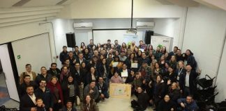 Etex Chile impulsa el desarrollo comunitario en Bajos de Mena con innovador programa de emprendimiento social