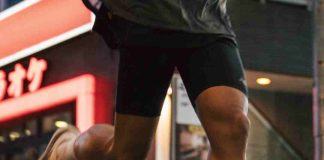 La revolución del running llegó a Chile: así es la FuelCell Rebel v5 de New Balance, una zapatilla rápida, liviana y llena de estilo