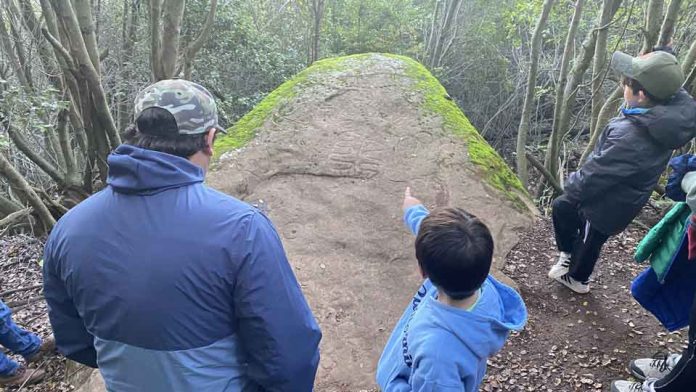 Trekking cultural al Cerro Quiñe permitió poner en valor vestigios patrimoniales