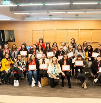 60 mujeres emprendedoras de Santa Bárbara, Quilaco y Coronel se gradúan del programa "Yo Puedo, Mujer Emprendedora 2025"