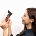 El panel OLED plegable de Samsung Display demuestra una durabilidad excepcional con una prueba de 500,000 veces